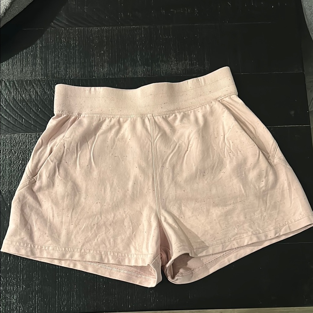 Lululemon LA sweat shorts light pink